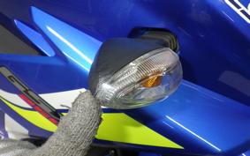 SUZUKI GSX250R 2005