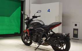 TRIUMPH TRIDENT 660 2022
