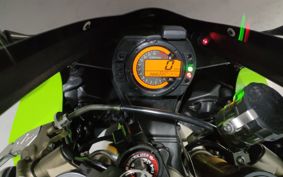 KAWASAKI ZX 10 NINJA R ZXT00C