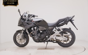 HONDA CB1300SB SUPER BOLDOR 2025