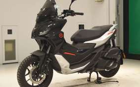 APRILIA SR GT200