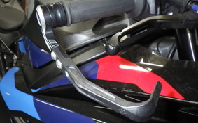 BMW M1000RR 2025