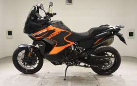 KTM 1290 SUPER ADVENTURE S 2021