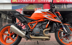 KTM 1290 SUPER DUKE R 2022 V3940