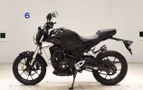 HONDA CB250R MC52