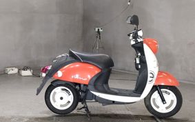 YAMAHA E- VINO  SY11J