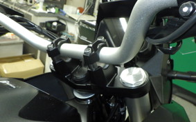 SUZUKI Vｽﾄﾛｰﾑ800 2025 EM1BA