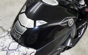 YAMAHA YZF-R1 2011