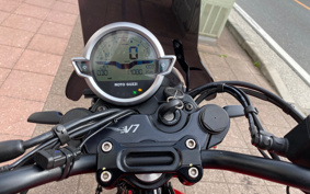 MOTO GUZZI V7 STONE 2023 ZGUKZ