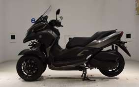 YAMAHA TRICITY 300 2018 SH15J