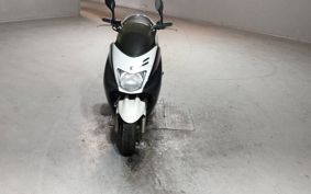 YAMAHA MAJESTY 125 SE27