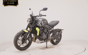TRIUMPH TRIDENT 660 2025
