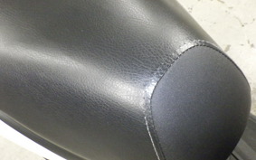 YAMAHA ﾄﾘｼﾃｨ125 SEC1J