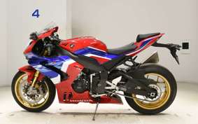 HONDA CBR1000RR RSP 2024 SC82