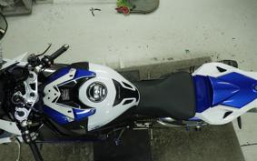 BMW HP4 2014