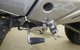 SUZUKI GSR250