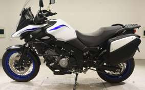 SUZUKI Vｽﾄﾛｰﾑ650XTA 2019 C733A