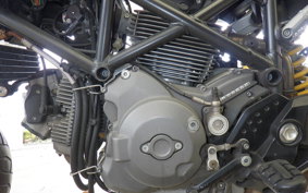 DUCATI HYPERMOTARD 796 2010