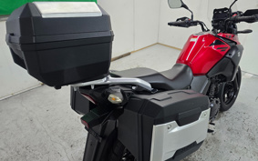 SUZUKI STROM 250 DS11A