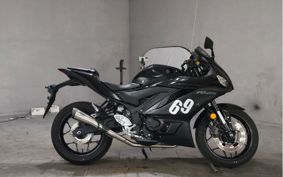 YAMAHA YZF-R25 RG74J