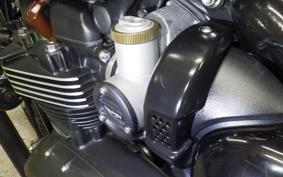 TRIUMPH BONNEVILLE BOBBER 2018