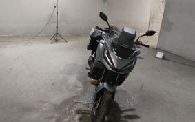 HONDA NT1100 SC84