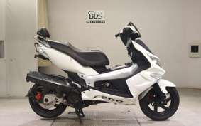 PGO G-MAX220