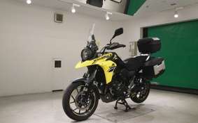 SUZUKI Vｽﾄﾛｰﾑ250A 2019