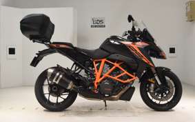 KTM 1290 SUPER DUKE GT 2022