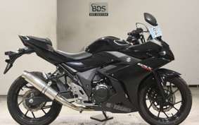 SUZUKI GSX250 R