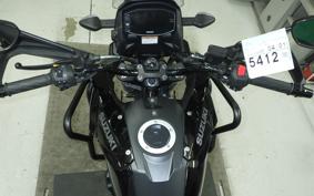 SUZUKI Vｽﾄﾛｰﾑ250SX EL11L