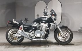 HONDA X4 LD 2000 SC38