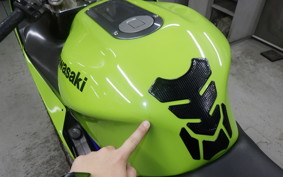 KAWASAKI ZX 1200 NINJA R 2003 ZXT20B