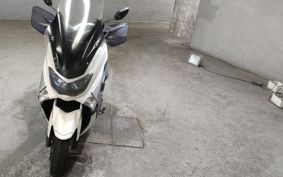 YAMAHA N-MAX 125 SE86J