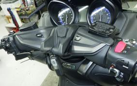 YAMAHA T-MAX 560 T 2021 SJ19J