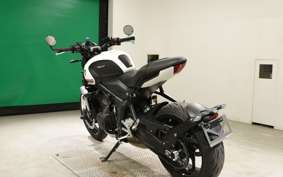 TRIUMPH TRIDENT 660 2021