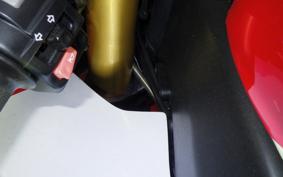 YAMAHA YZF-R7 2000