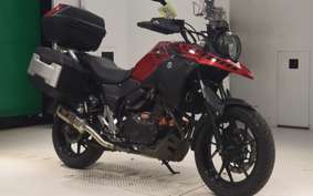 SUZUKI Vｽﾄﾛｰﾑ250 2001