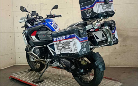 BMW R1250GS ADVENTURE 2024 0M11