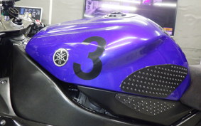 YAMAHA YZF-R1 2002