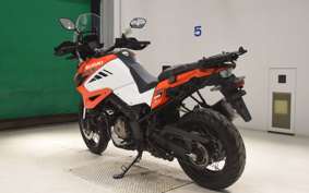 SUZUKI Vｽﾄﾛｰﾑ1050XT 2021 EF11M