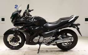 SUZUKI GSR250F 1998