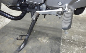 SUZUKI GSR250 1999