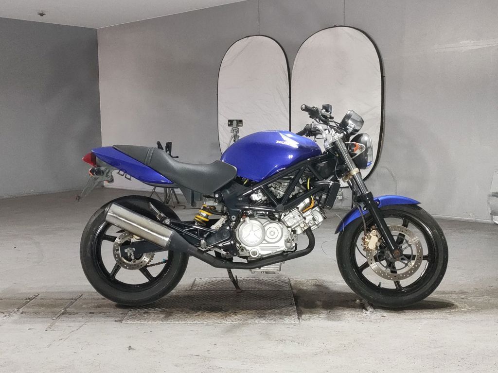 Фото Honda VTR 250 2007 с японского аукциона
