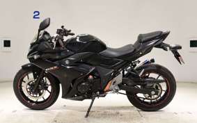 SUZUKI GSX250R 2025