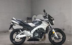 SUZUKI GSR600 B9111