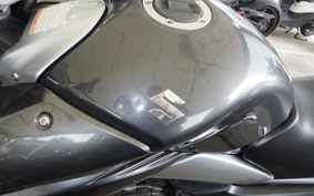 SUZUKI GSR250