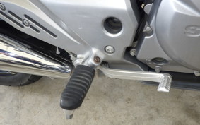 SUZUKI GSR250