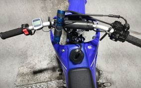 YAMAHA TT-R50 E CA01W