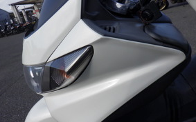 SUZUKI SKYWAVE 250 (Burgman 250) S 2